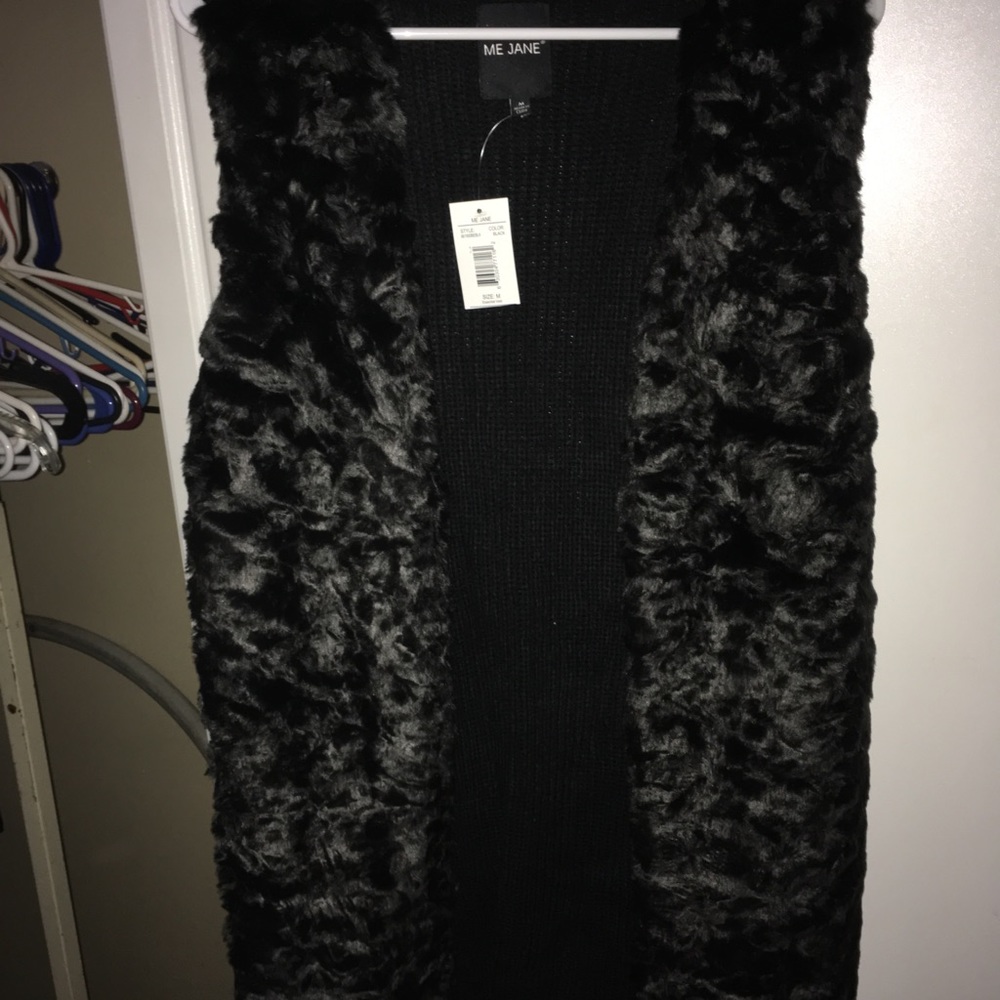 Black faux fur vest